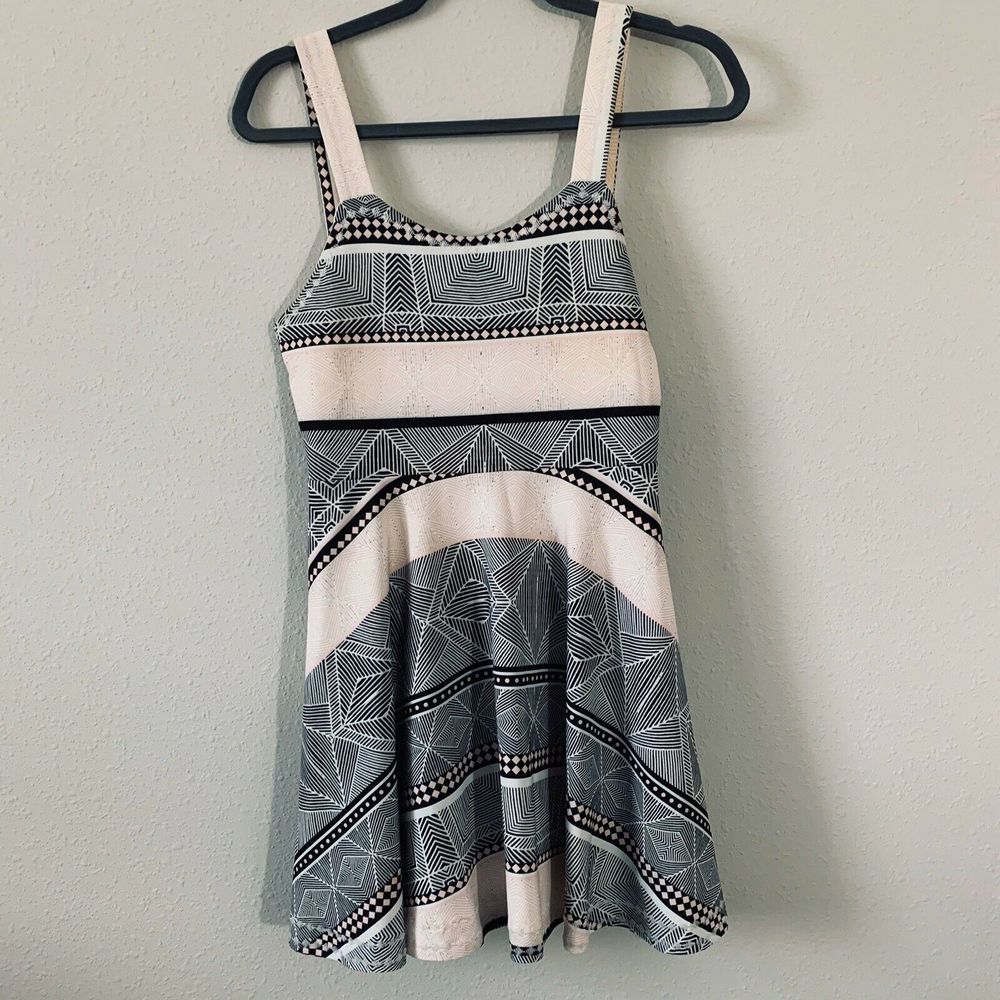 Townsen Pink Black Printed Dress - Picture 1 of 4